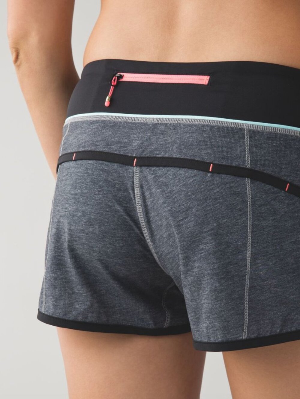 Lululemon Speed Short *4-way Stretch 2.5"